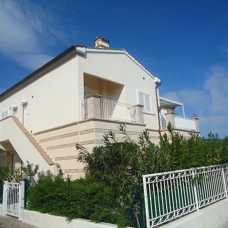 N59 - Numana, nuovo bilocale con terrazzo Appartamento Sirolo Esterno foto